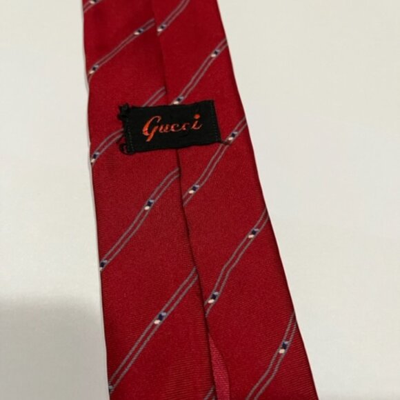 Men's tie necktie Gucci red with striped design 57.5 inches long - Picture 4 of 4